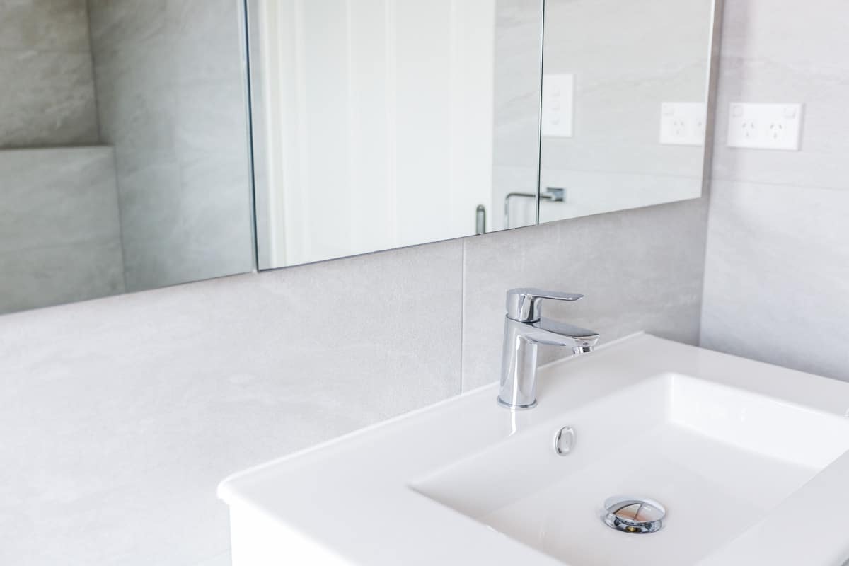 Bathroom-Renovation-Sydney-with-Grohe-bauedge-basin-mixer-for-the-tapware-in-the-vanity