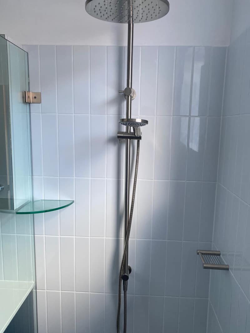 What-does-poor-quality-bathroom-renovation-look-like-shower-head