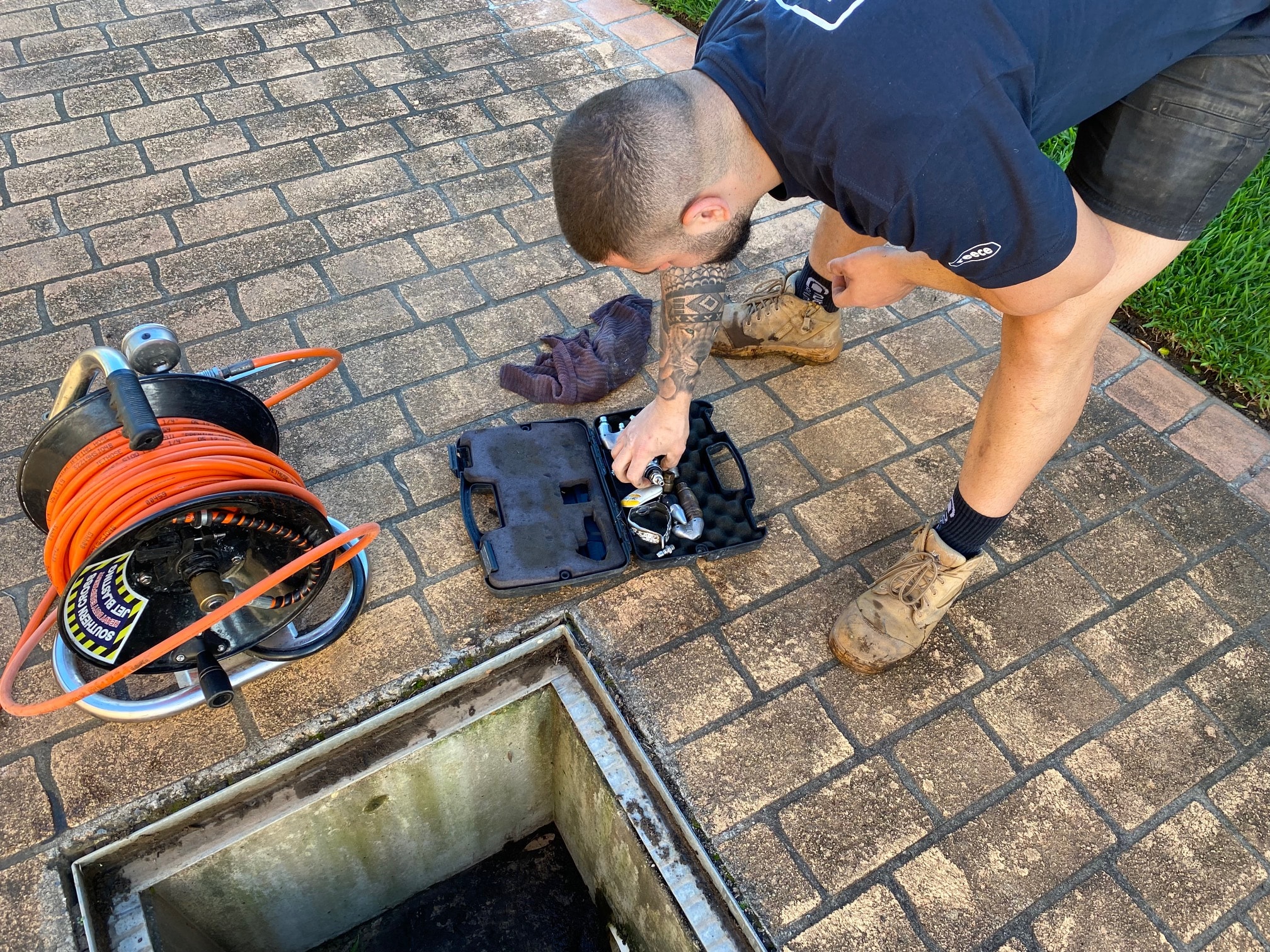 Sydney plumber getting high pressure water jet blast equipment ready