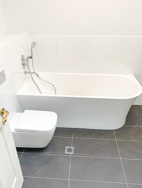 Nu Trend trendy bath renovation for a townhouse in Bronte