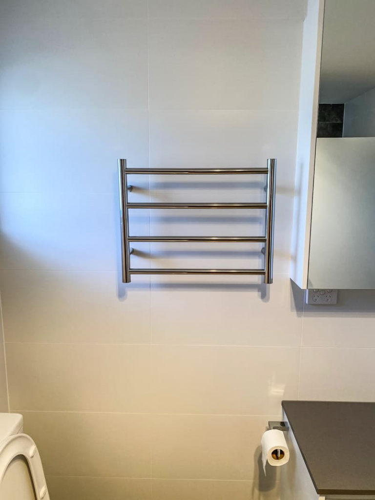 Why you should avoid cheap bathroom renovation quotes in Sydney to have accessories installed correctly